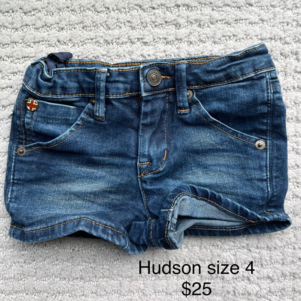 Cute Girl’s Hudson shorts size 4